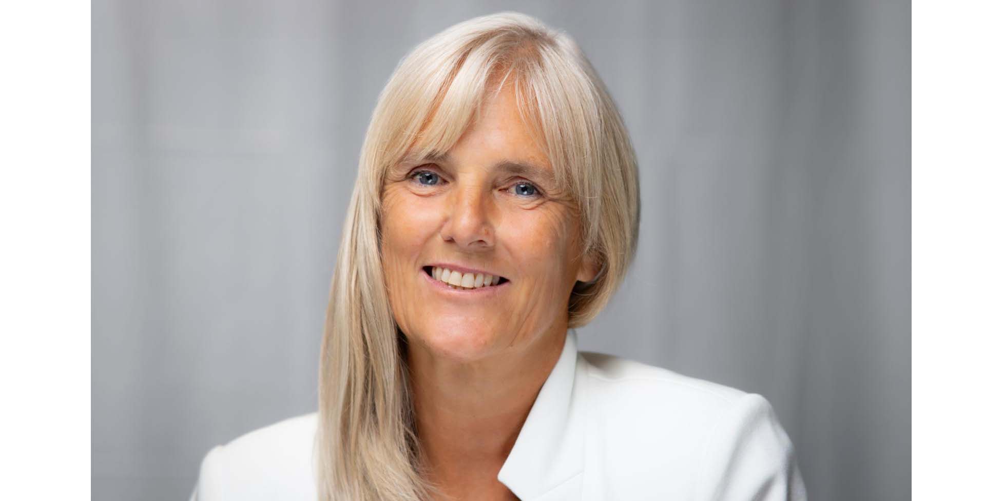 Auf dem Foto ist Dr. Katja Nielsen zu sehen, die die neue Geschäftsführerin von Genmab Deutschland ist.